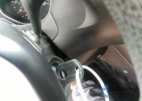 2016 Ford Focus Se z USA, uszkodzony, nr VIN 1FADP3F27GL222153